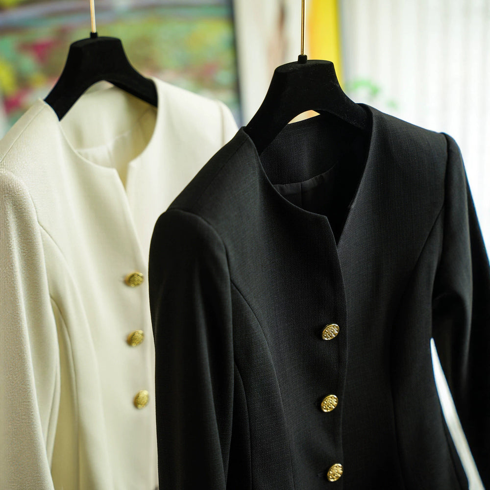 Damen Elegant geschnittener Blazer mit Schmuckknöpfen Shop Nory