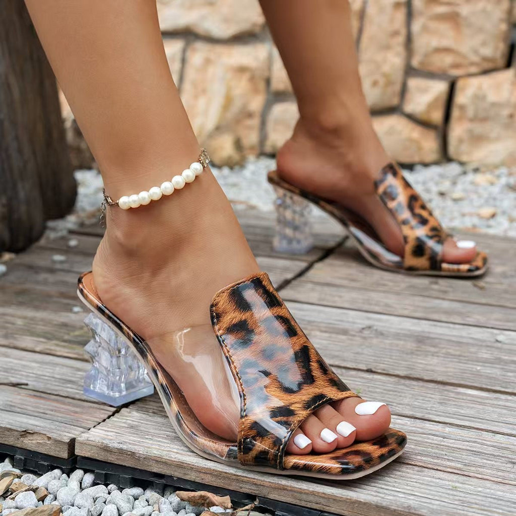 Damen modische Flache Sandalen mit durchsichtigen Riemen und einzigartigem Blockabsatz Shopnory