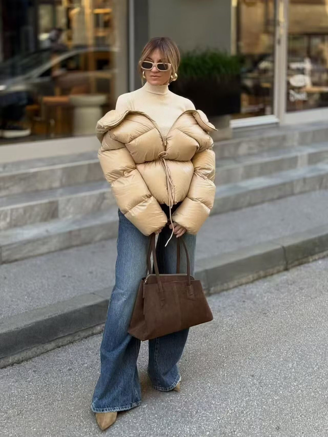 Damen Kurzsteppjacke im Carmen‑Look mit Tunnelzug‑Taillierung und voluminösen Ärmeln Shop Nory