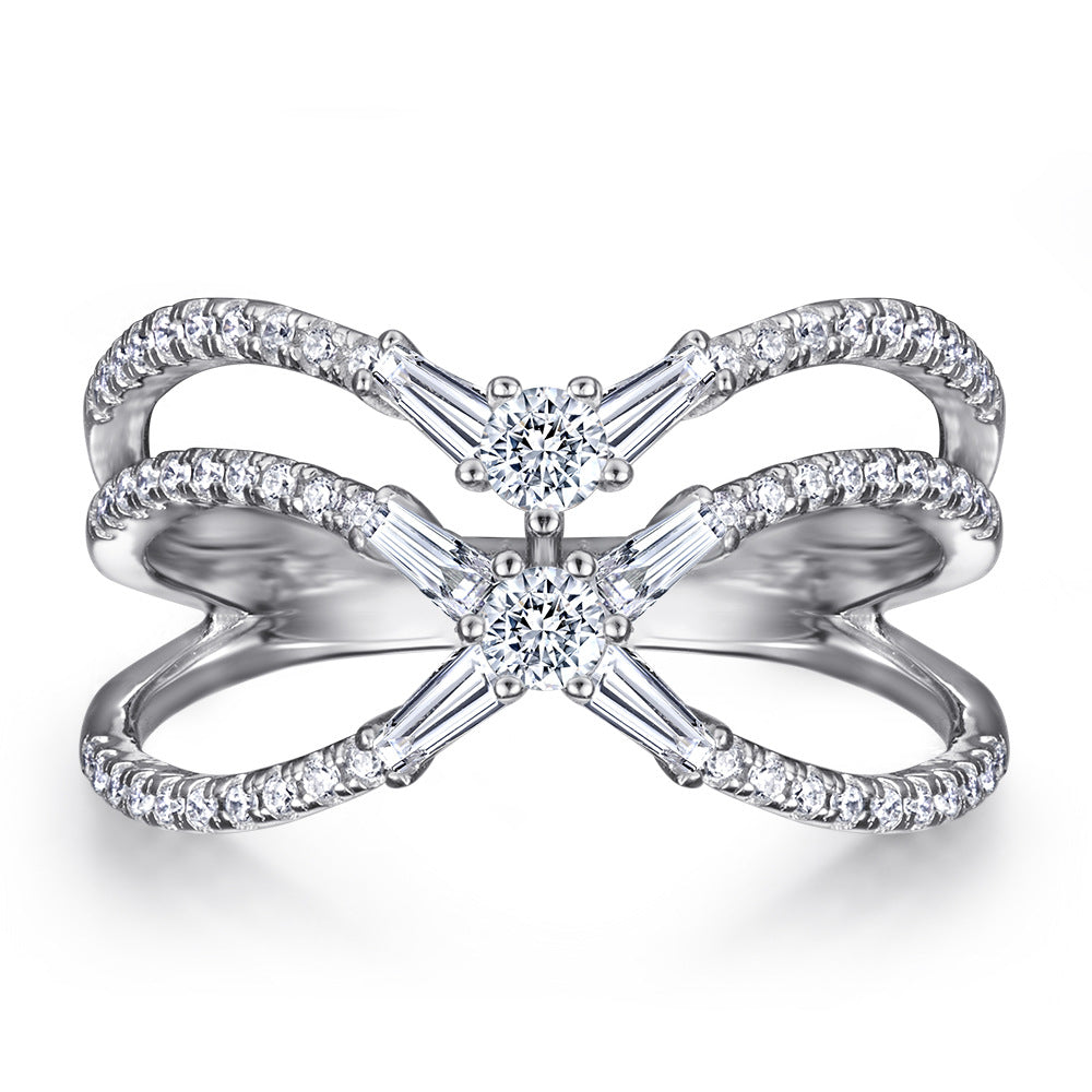 Damen Doppelring aus hochwertigem Edelstahl mit funkelnden Zirkonia Shop Nory