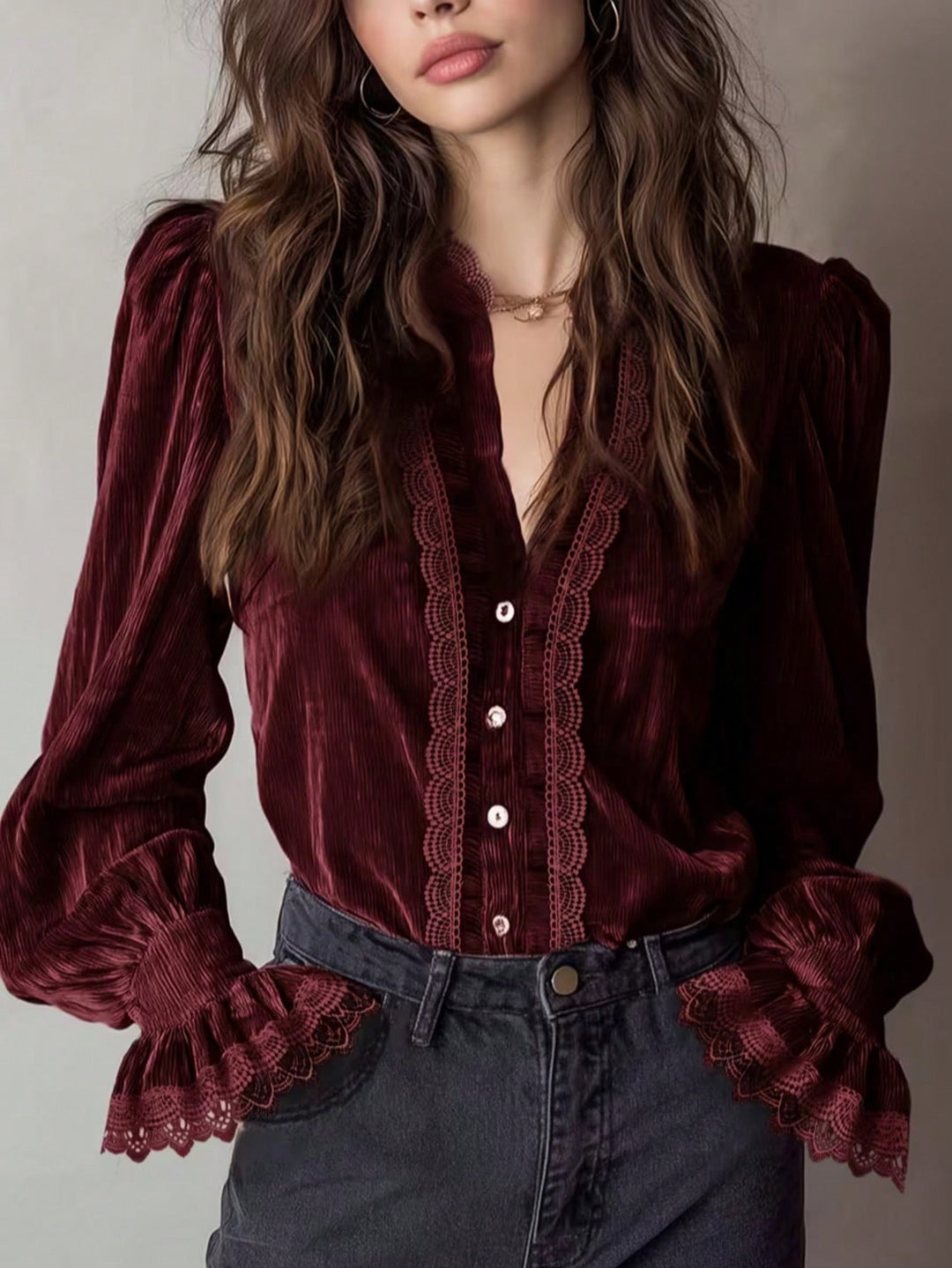 Damen Plissée-Veloursbluse mit Spitzenrüschen und Puffärmeln Shop Nory