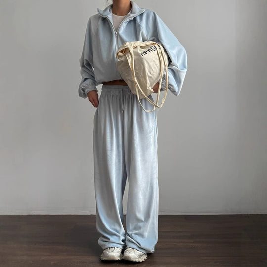 Damen lässiges Lounge-Zweiteiler Set mit Oversize Zipjacke und weitem Bundhose Shop Nory