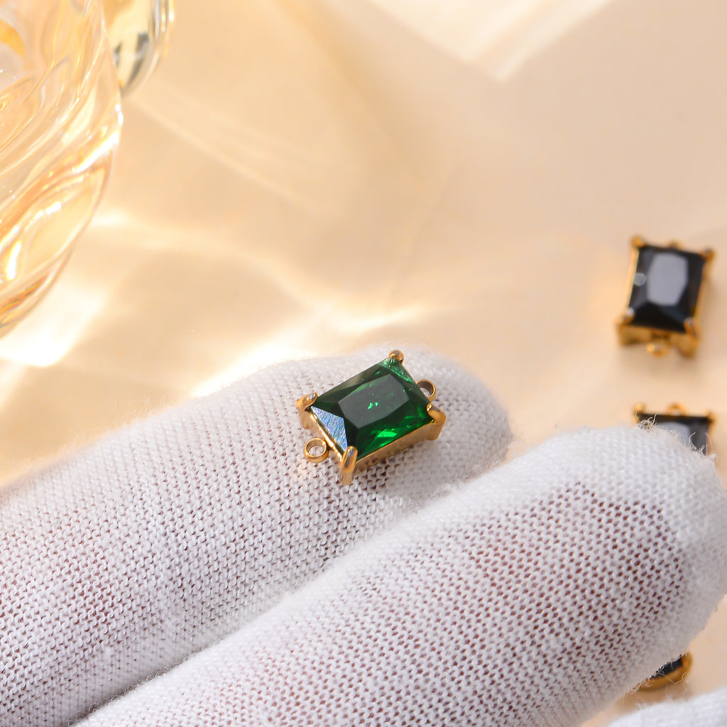 Damen Schmuckanhänger mit tropfenförmigem Kristall und elegantem Goldrahmen Shop Nory