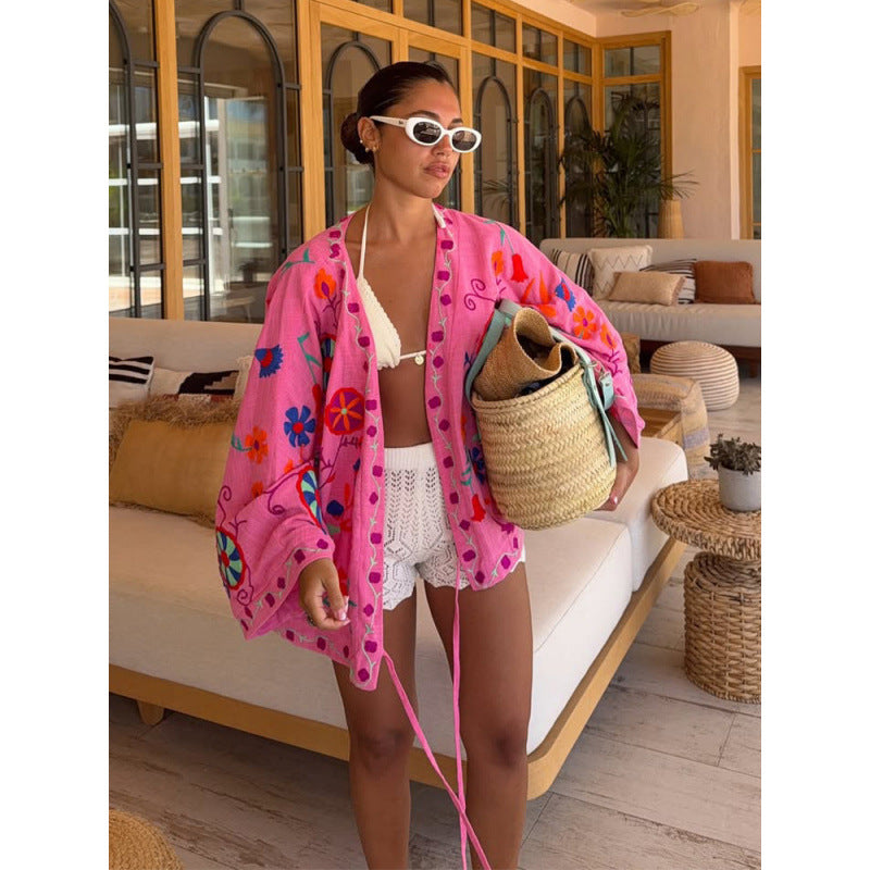 Damen Bestickter Kurzkimono mit überweiten Ärmeln und farbenfroher Boho-Stickerei Shop Nory