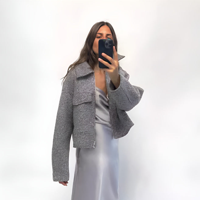 Damen Kurzjacke aus Bouclé-Wollmix mit Reißverschluss, Hemdkragen und Brustpattentaschen Shop Nory