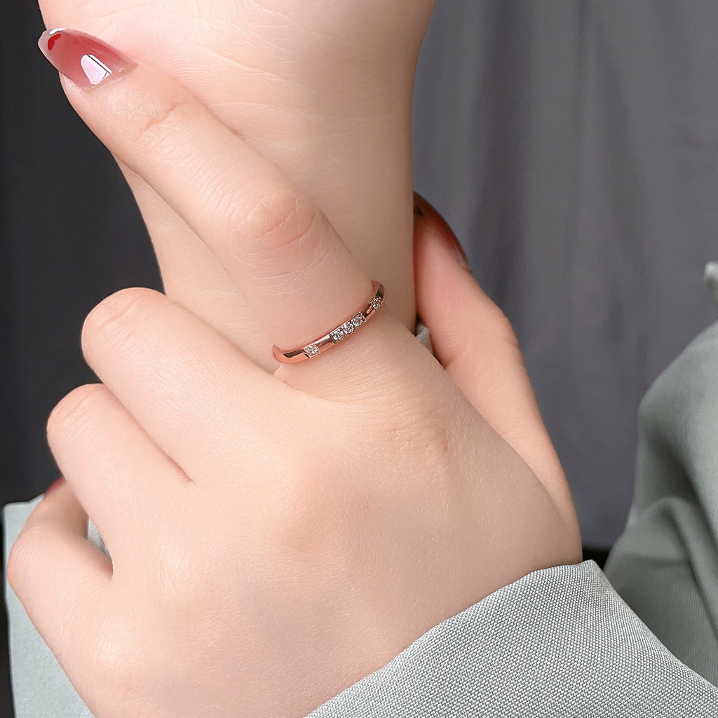 Damen Zarter Ring mit funkelndem Kristallbesatz Shop Nory