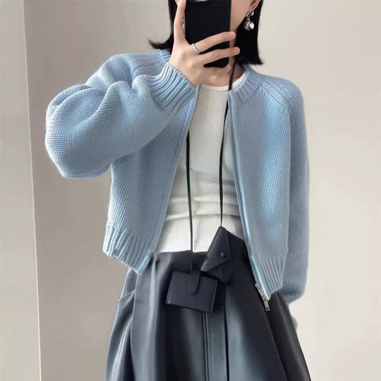 Damen Kurzjacke aus softem Feinstrick mit durchgehendem Reißverschluss und geripptem Saum Shop Nory