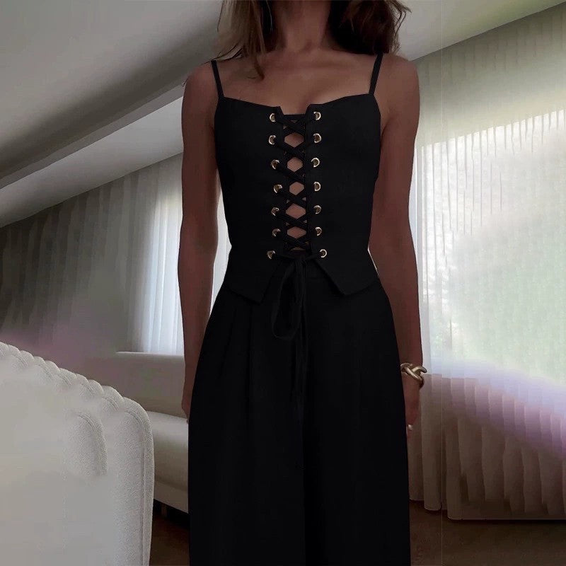 Damen Jumpsuit mit femininer Schnürung und weit geschnittenem Bein
