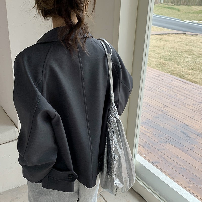 Damen Oversize Kurzjacke mit überschnittenen Schultern und großer Knopfleiste Shop Nory