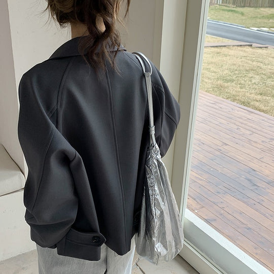 Damen Oversize Kurzjacke mit überschnittenen Schultern und großer Knopfleiste Shop Nory