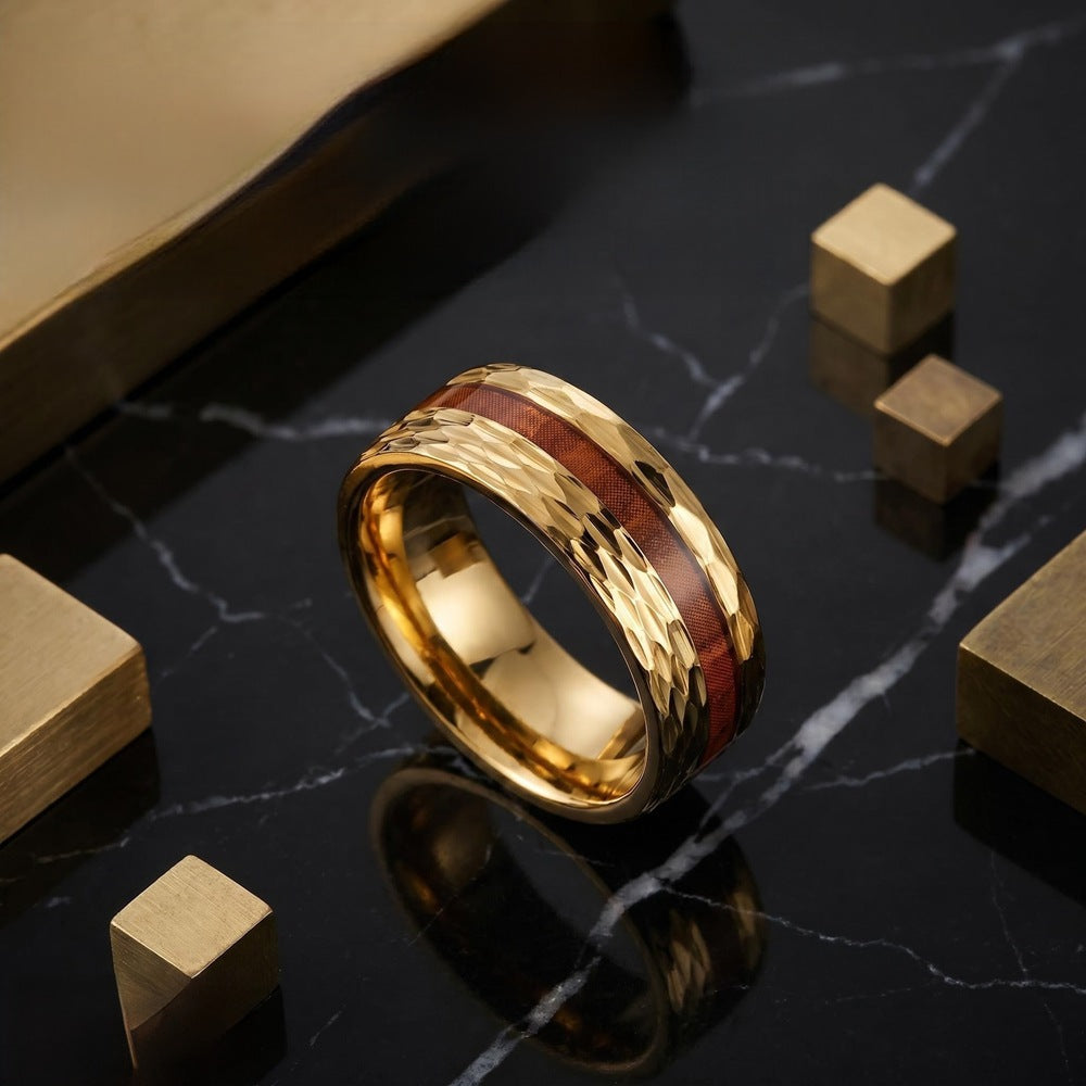 Herren Ring mit kunstvollem Holzdesign und glänzender Edelstahloberfläche Shop Nory