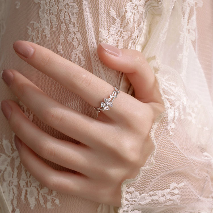 Damen eleganter Ring im filigranen Pflanzenmotiv Shop Nory
