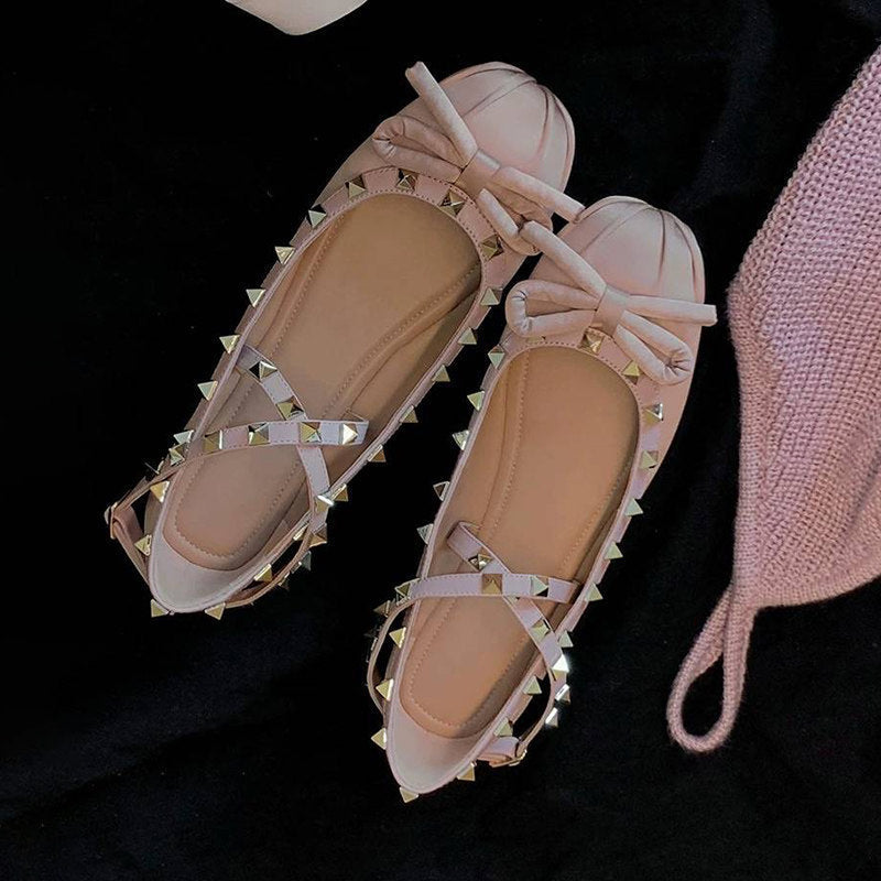 Damen Ballerinas mit stilvollem Nieten-Detail und edlem Schleifenakzent Shopnory