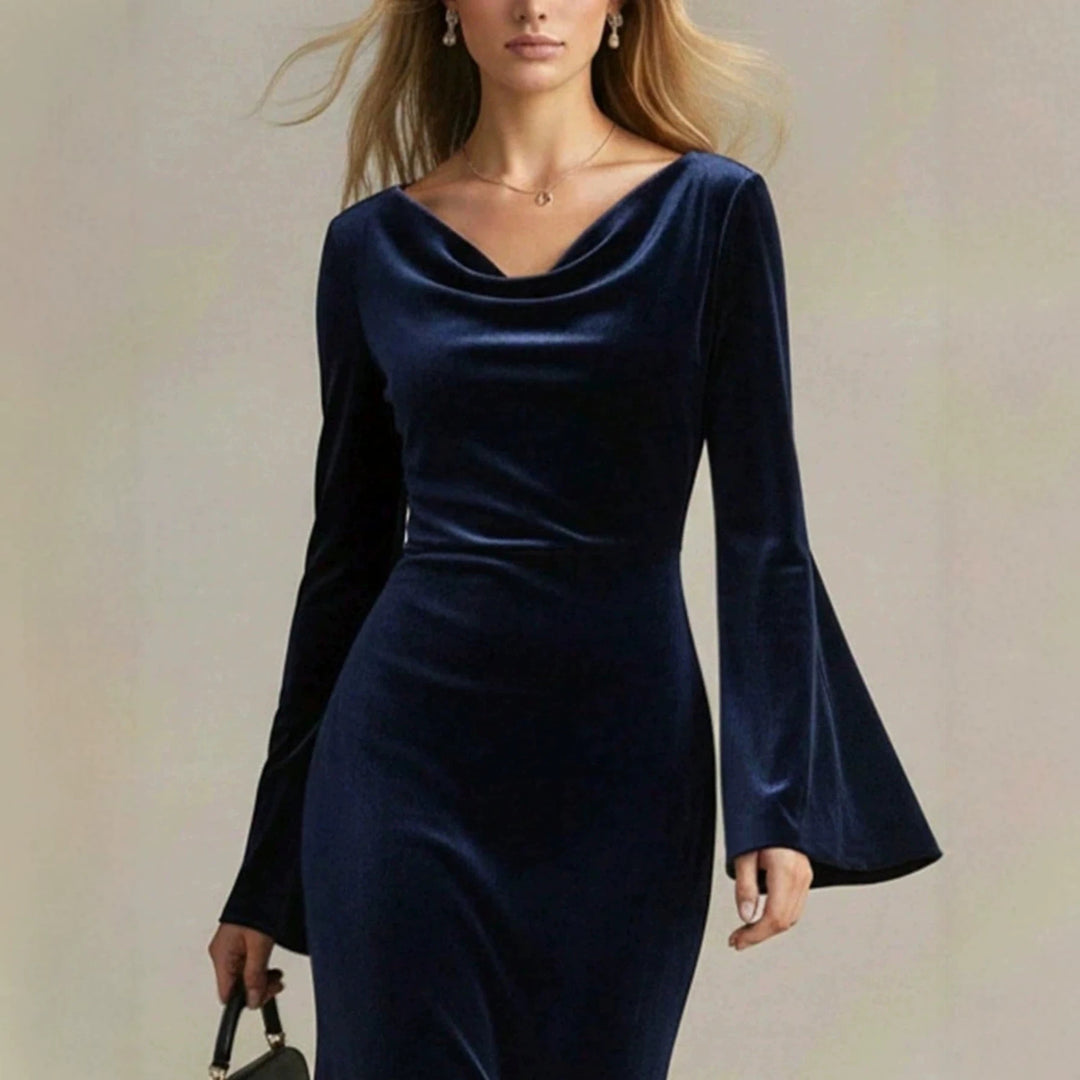 Damen Samt-Abendkleid mit Wasserfall-Ausschnitt, taillierter Silhouette und ausgestellten Trompetenärmeln Shop Nory