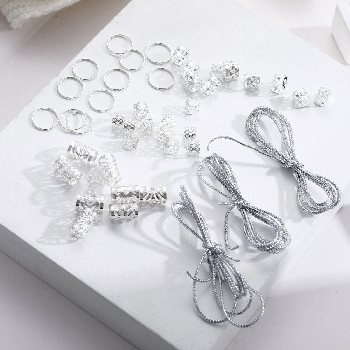 Damen Haarschmuck-Set mit einzigartigen Zopfbändern und dekorativen Elementen Shop Nory