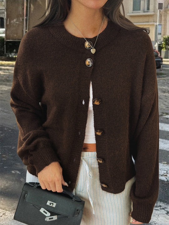 Damen nan kuscheliger Oversize-Strickcardigan mit Hornknopf-Leiste und Rundhalsausschnitt Shop Nory