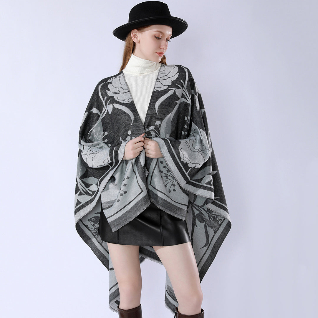 Damen Floraler Jacquard-Überwurf im kastigen Kimono-Fall mit feiner Fransenkante Shop Nory