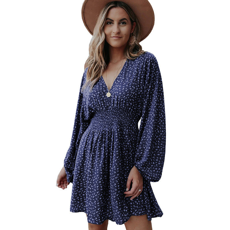 Damen zeitloses Kleid mit Raffungen
