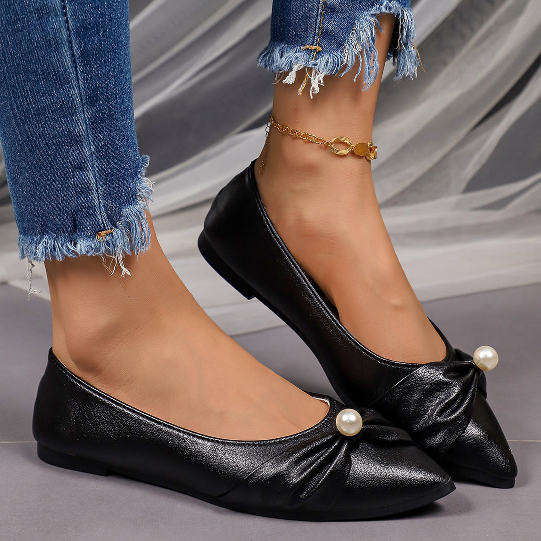 Damen Spitz zulaufende Ballerina-Slipper mit Perlen-Detail und gerafftem Vorderblatt Shop Nory