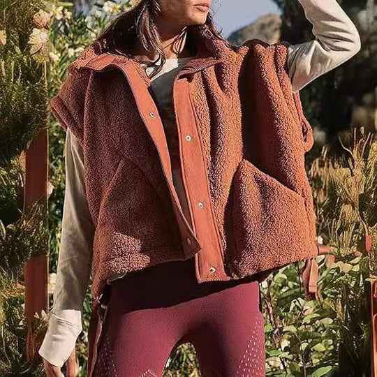 Damen Übergroße Teddyfleece-Weste mit Kapuze und Druckknöpfen Shop Nory