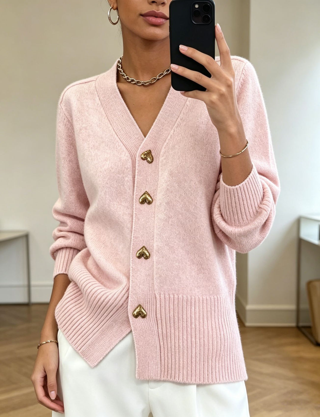 Damen Oversize V-Ausschnitt Strickcardigan mit herzförmigen Schmuckknöpfen Shop Nory