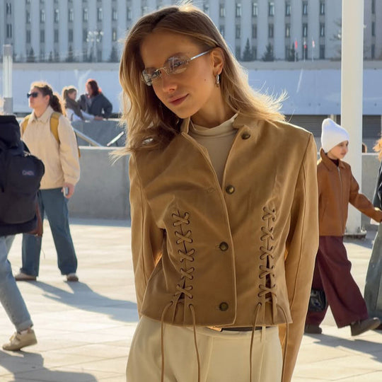 Damen Kurzjacke aus Veloursleder-Optik mit seitlichen Schnürungen & Stehkragen Shop Nory