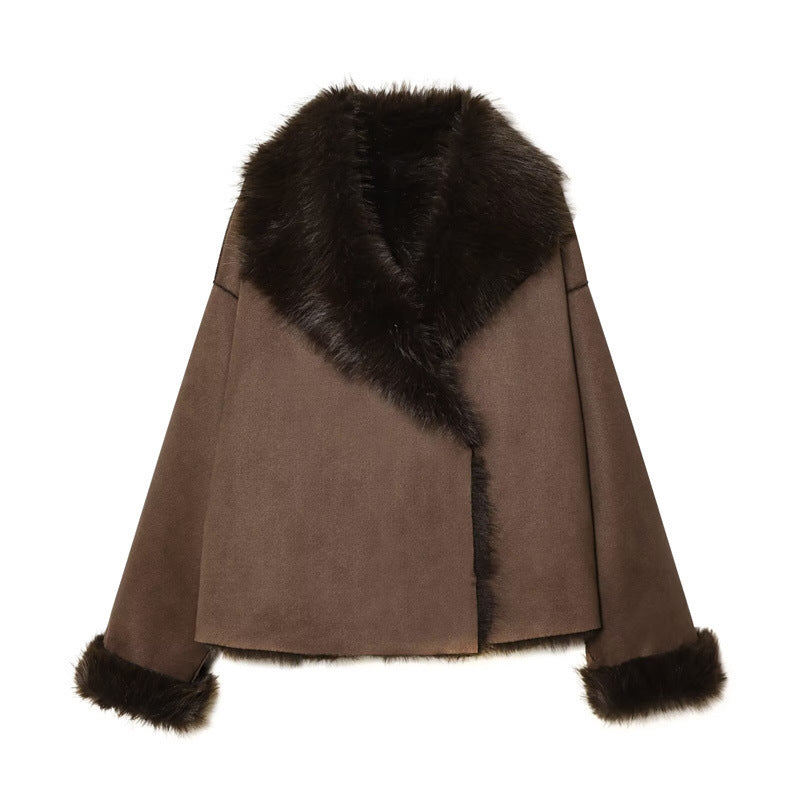 Damen Kurzjacke in Lammfell‑Optik mit voluminösem Fellkragen und gekürzten Ärmeln Shop Nory