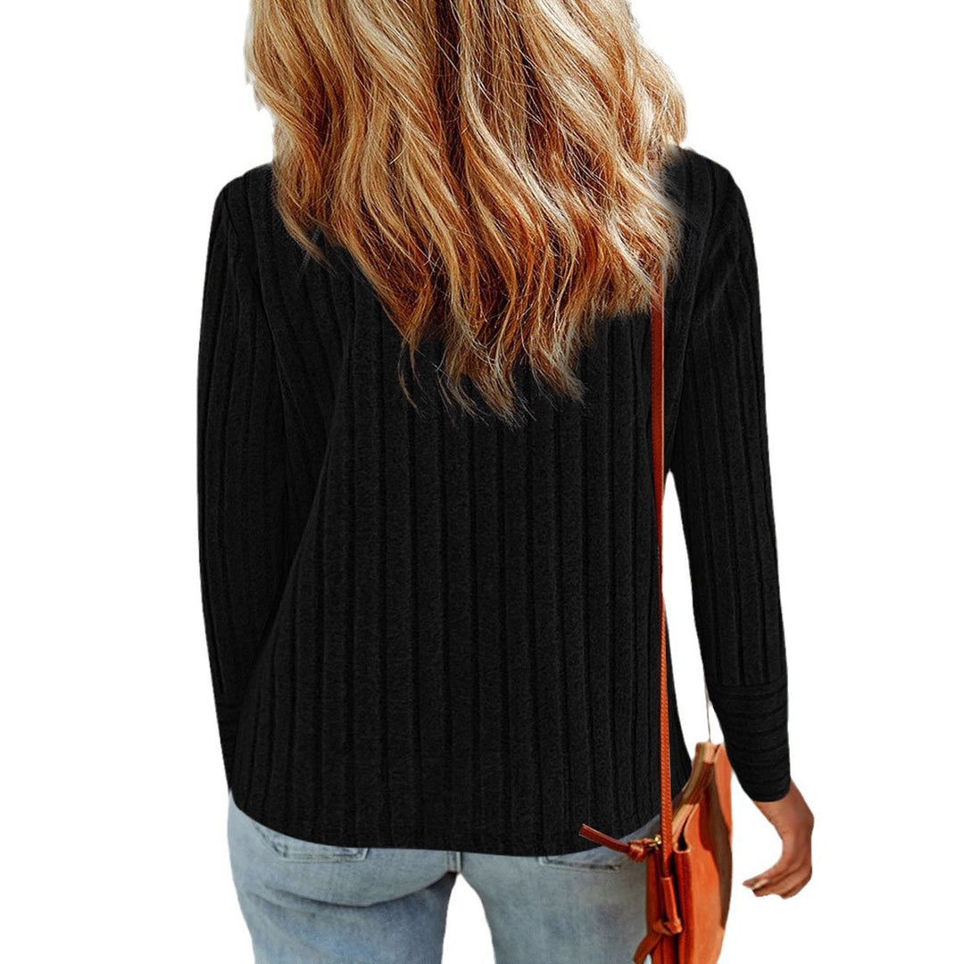 Damen Gerippter Feinstrick-Pullover mit Rundhals und Perlmuttknopf‑Manschetten Shop Nory