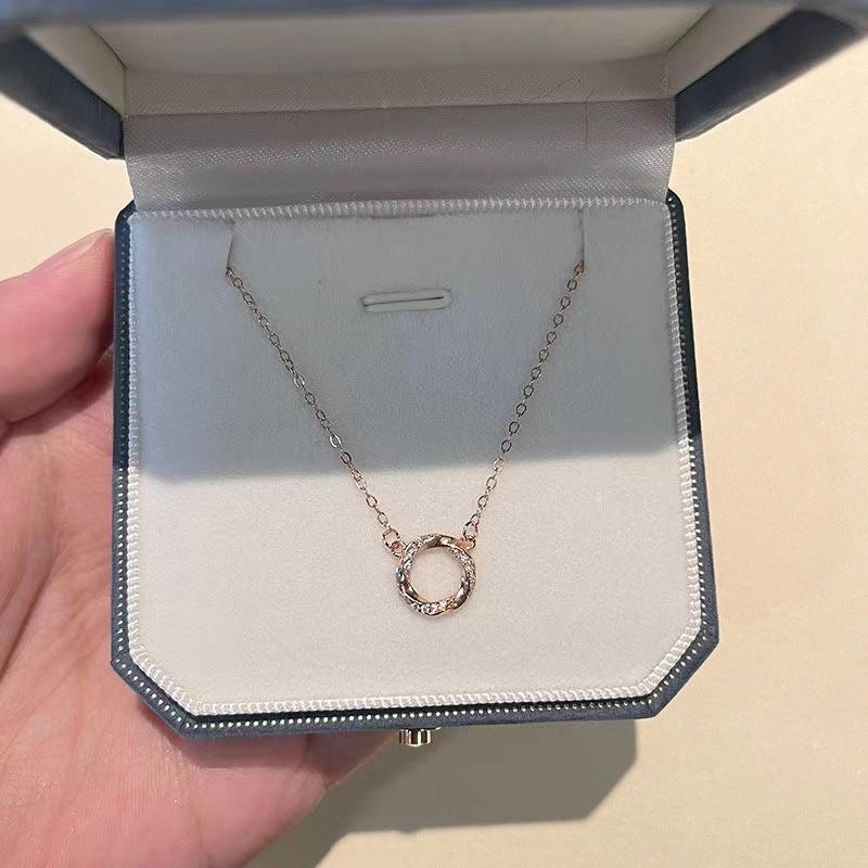 Damen elegante Halskette mit funkelndem Ringanhänger Shop Nory