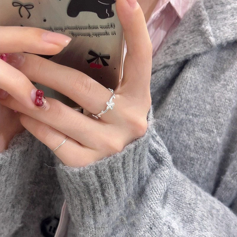 Damen filigraner Blumenring mit elegantem Design Shop Nory