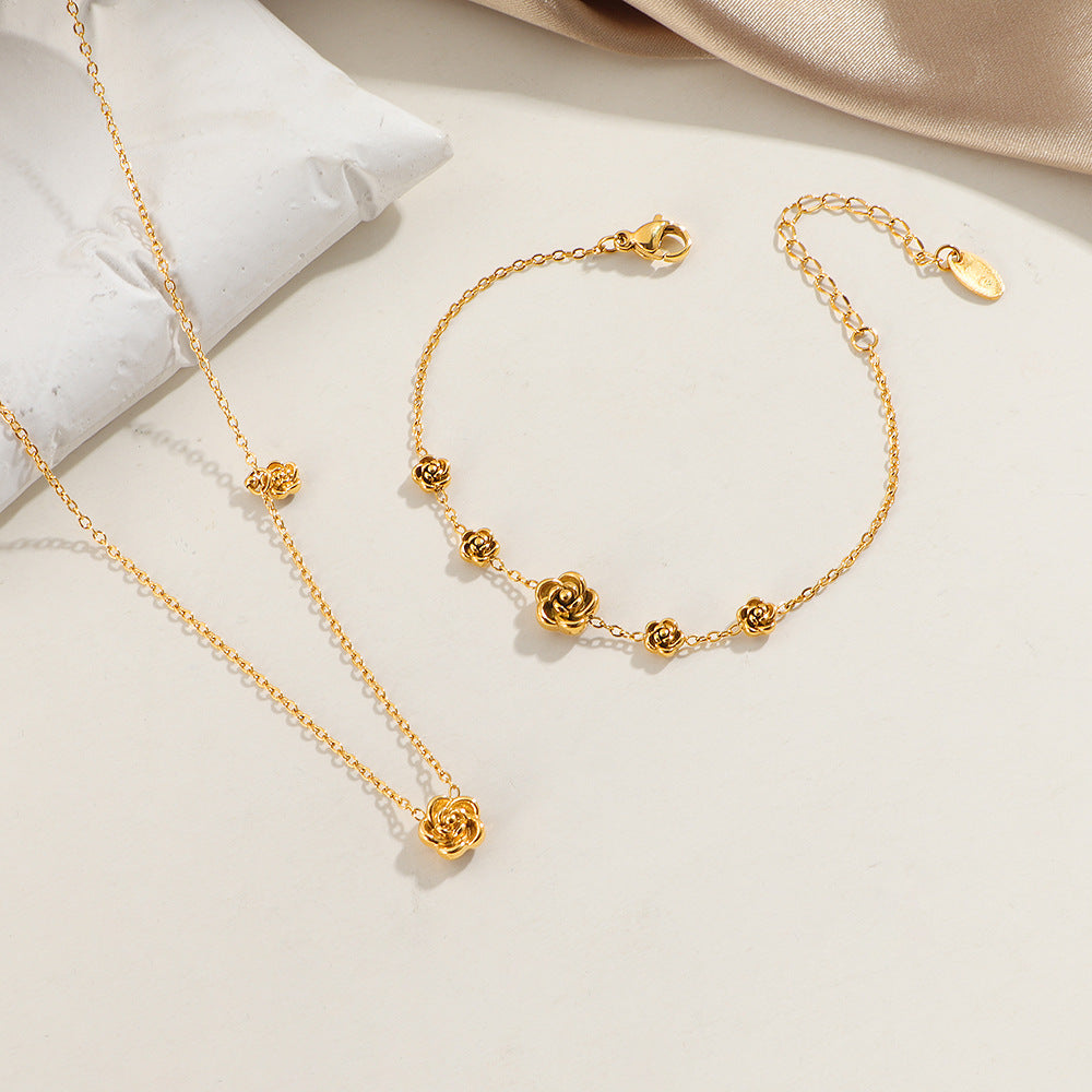Damen Blüteninspiriertes Anhänger-Halsband Shop Nory