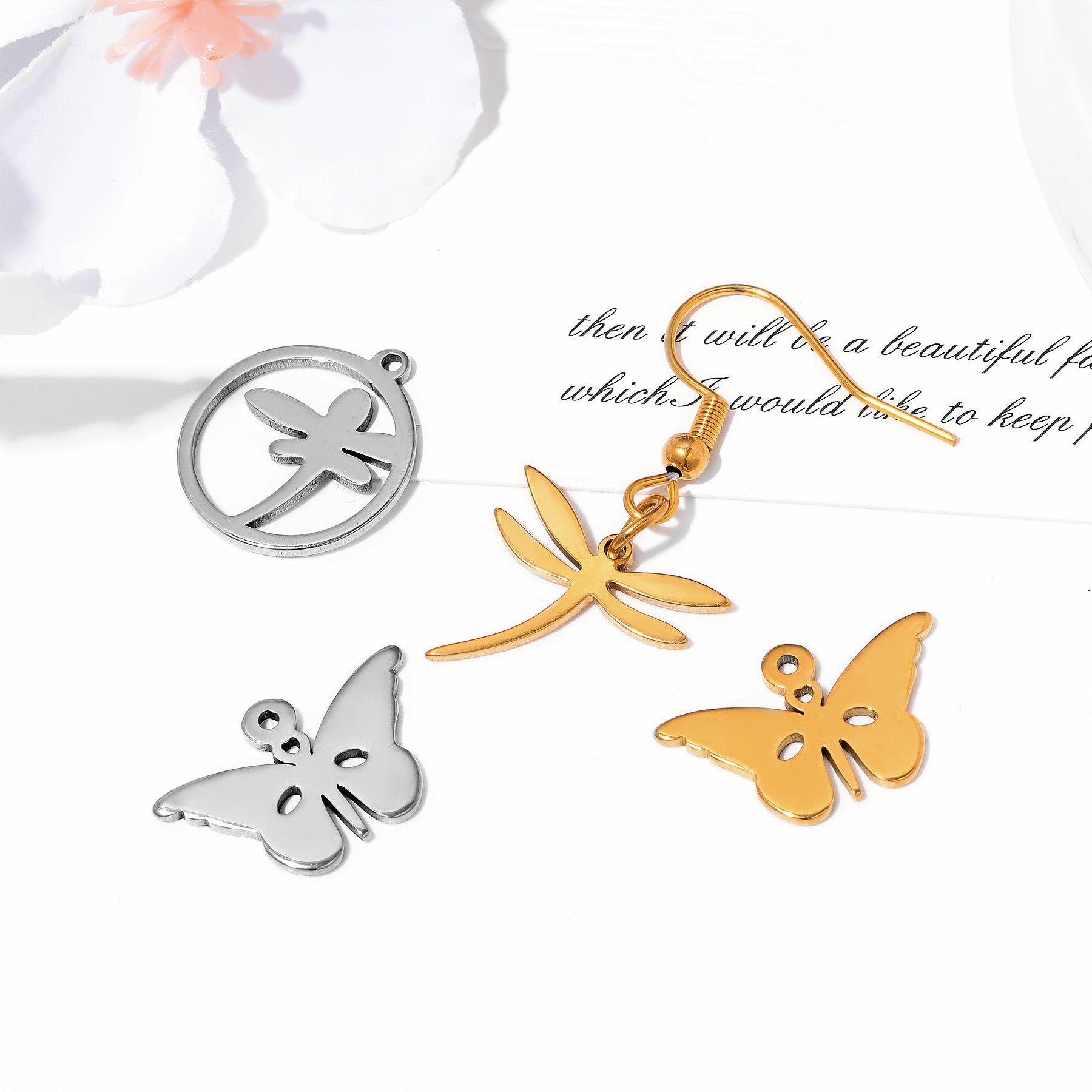 Damen Schmuckanhänger mit filigranem Libellenmotiv Shop Nory