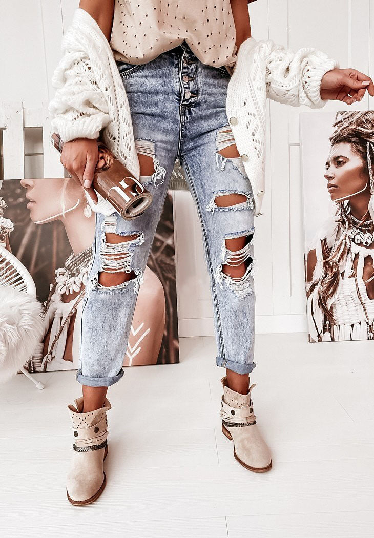 Damen Destroyed Jeans im lässigen Boyfriend-Schnitt mit hohem Bund und Details