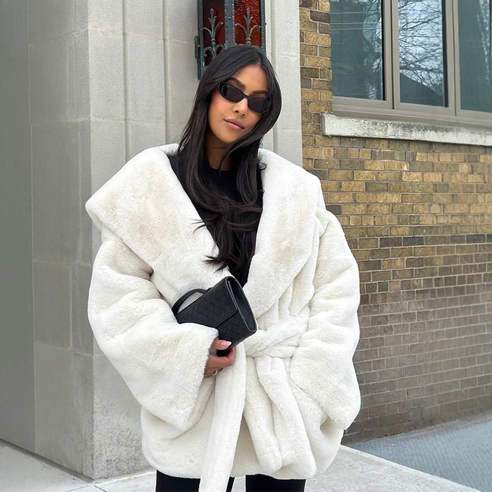 Damen Oversize Teddy-Mantel mit extragroßem Schalkragen und Wickelgürtel Shop Nory