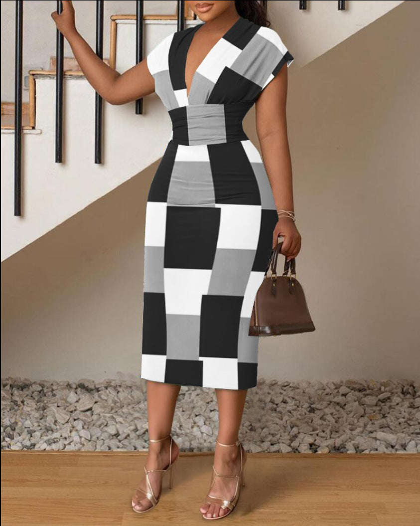 Damen Midi-Kleid mit modernem abstraktem Streifenmuster