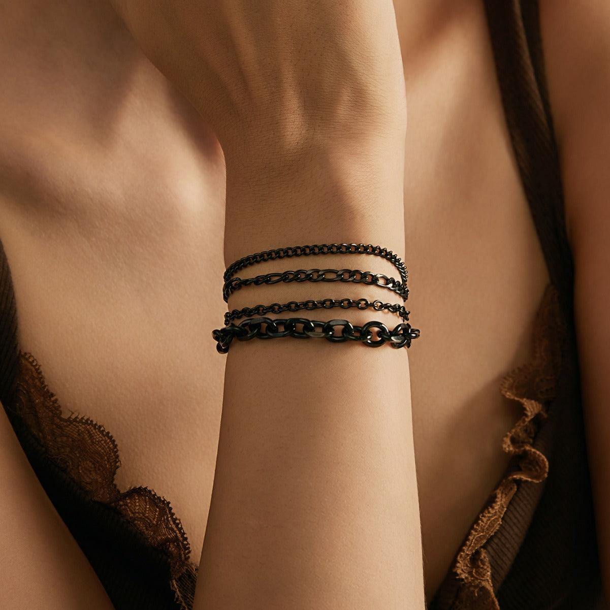 Damen Halskette aus robusten Metallringen Shop Nory