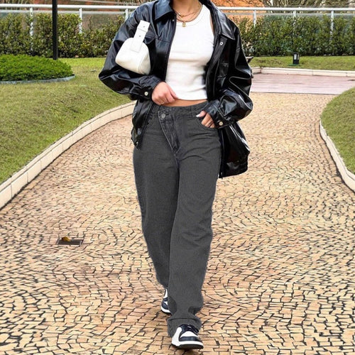 Damen hochgeschnittene locker sitzende Jeans mit weitem Bein und asymmetrischer Knopfleiste Shop Nory