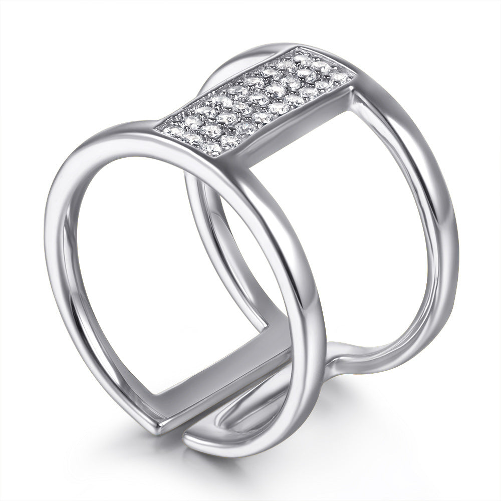 Damen Ring mit funkelndem Zirkonia-Besatz und modernem Design Shop Nory