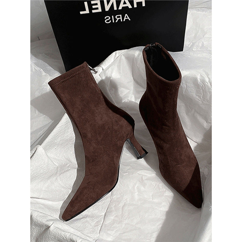 Damen spitz zulaufende Ankle-Boots aus Veloursleder mit sculpted Heel und schmalem Schaft Shop Nory