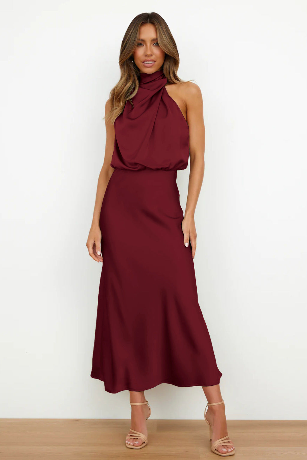 Damen Elegantes Maxikleid mit asymmetrischem Kragen und fließendem Schnitt