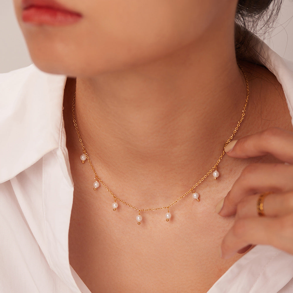 Damen Halskette mit eleganten Süßwasserperlen und feiner Gliederkette Shop Nory