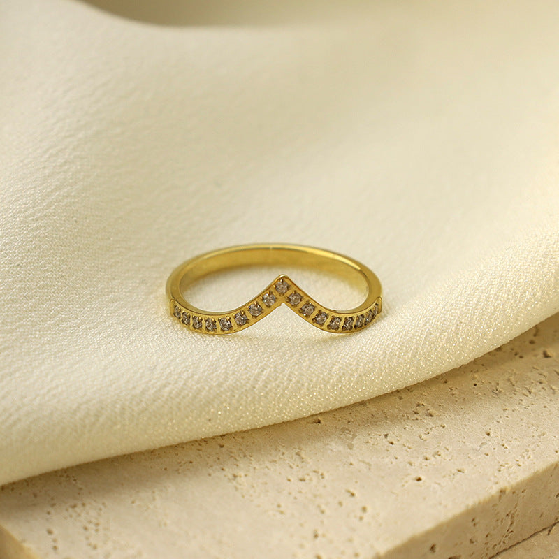 Damen trendiger Wellenring mit funkelnden Zirkonia Shop Nory