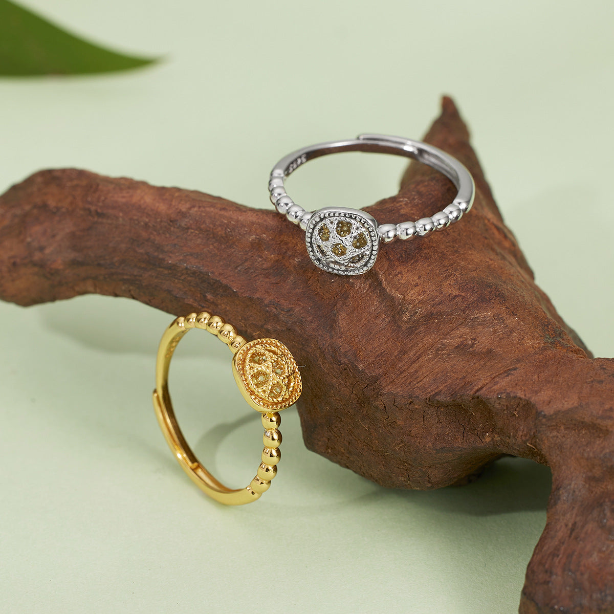 Damen eleganter Ring mit filigranem Design und funkelnden Zirkonia Shop Nory