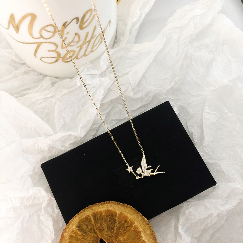 Damen Halskette mit kunstvollem Feen- und Sternen-Motiv Shop Nory