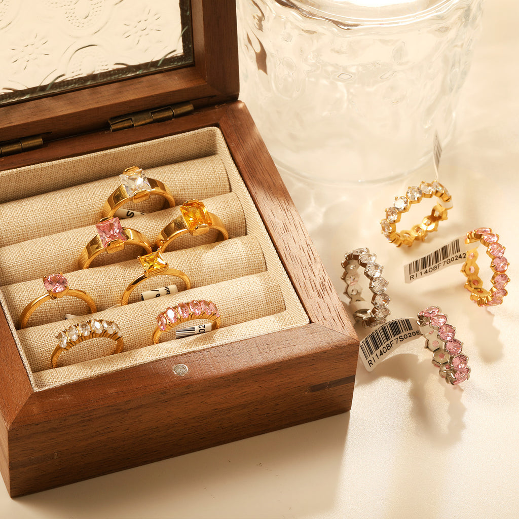 Damen Ring mit funkelndem Kristall und hochwertiger Goldbeschichtung Shop Nory