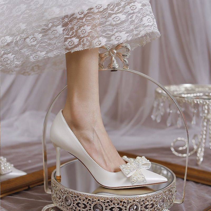 Damen Hochwertige Hochzeitspumps mit Perlenapplikation und raffiniertem Schleifendetail