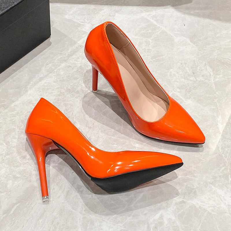 Damen Braut-Lackleder Pumps mit spitzer Zehenform und schlankem Stilettoabsatz Shop Nory