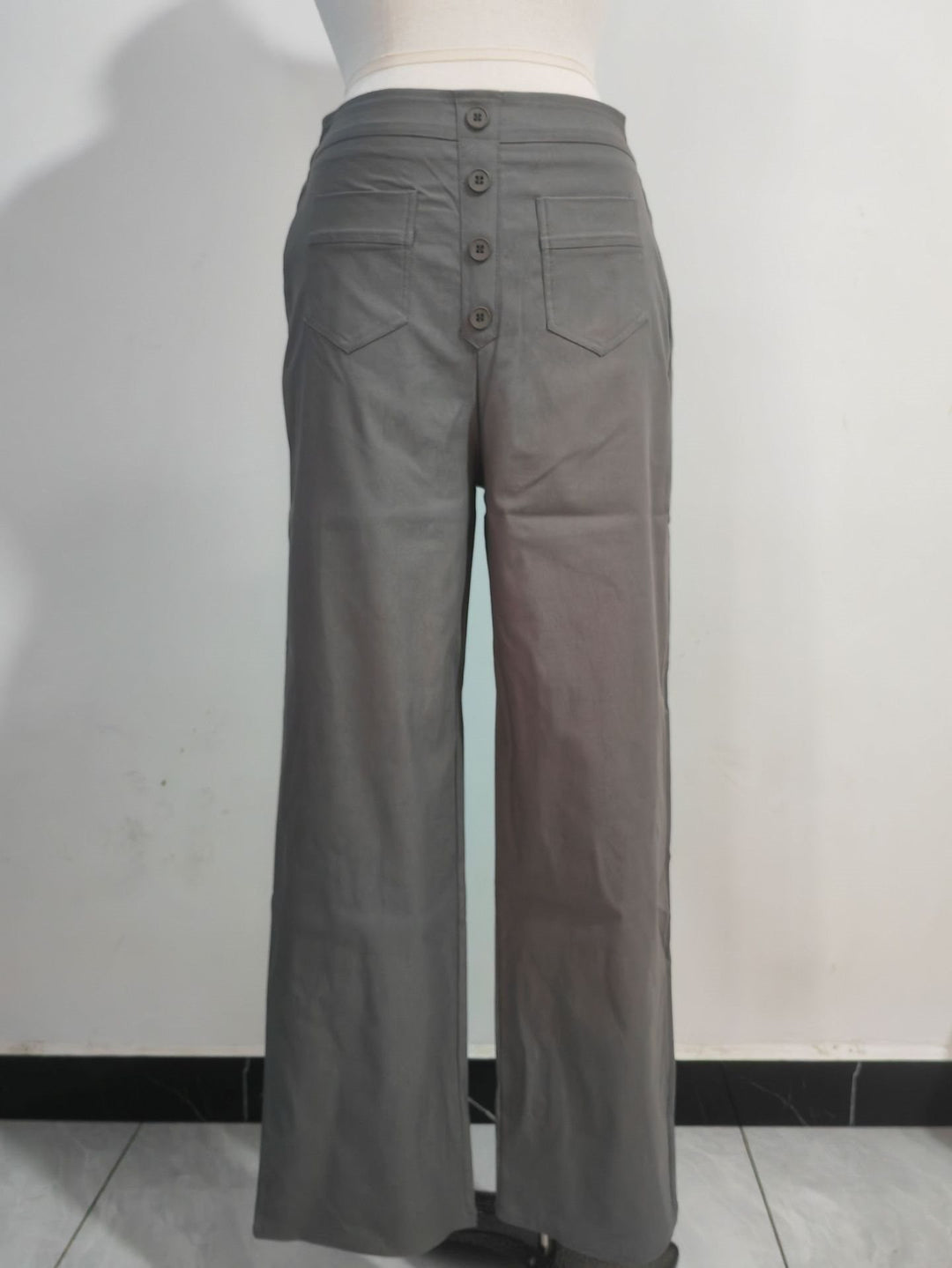 Damen Hochtaillierte weite Hose mit Knopfleiste und aufgesetzten Taschen Shop Nory