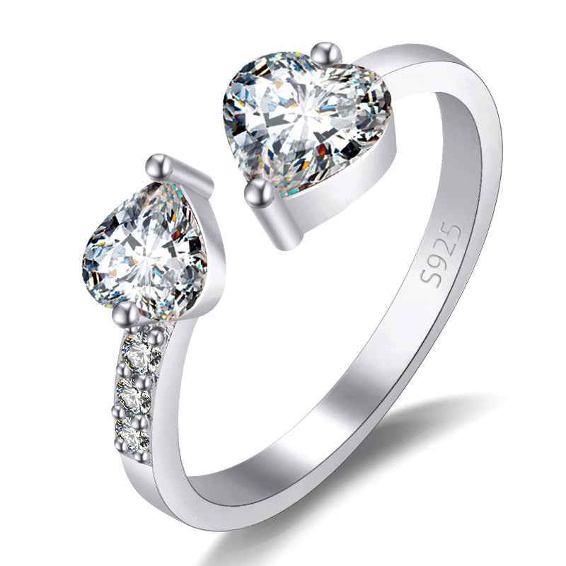 Damenring mit Herzdesign und funkelnden Zirkonia Shop Nory