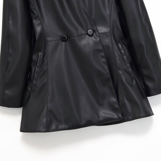 Damen taillierter zweireihiger Kunstleder‑Midimantel mit Schalkragen und Pattentaschen Shop Nory